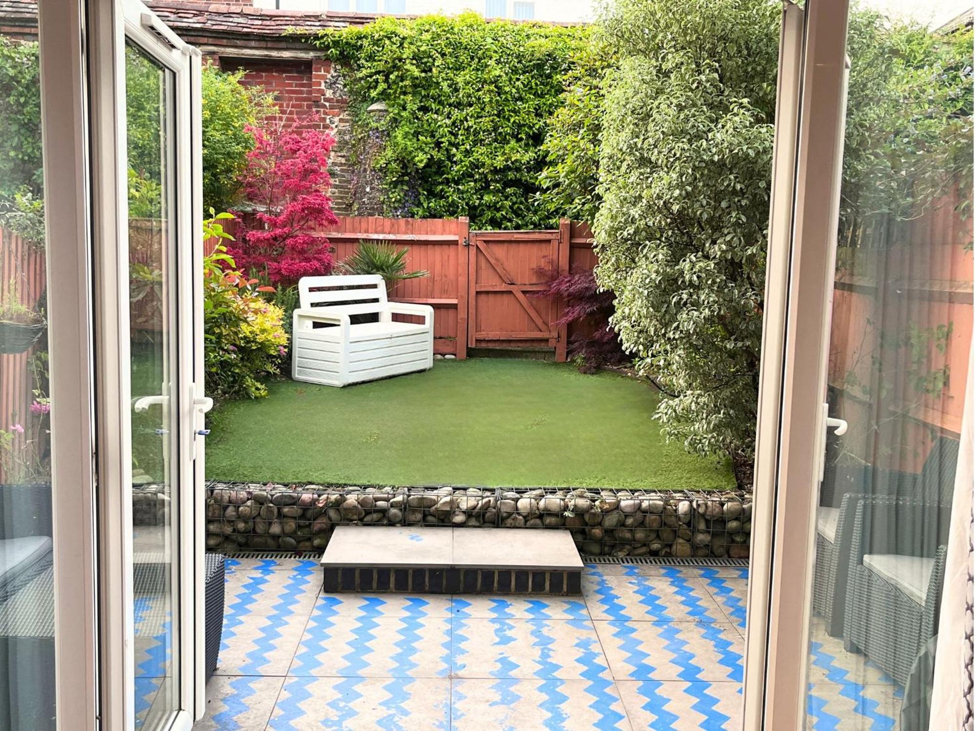 Jekyll'S On Hyde - Spacious Town House - Central Winchester - Free Parking, Sleeps 5 - By Xplus Stays Exterior foto